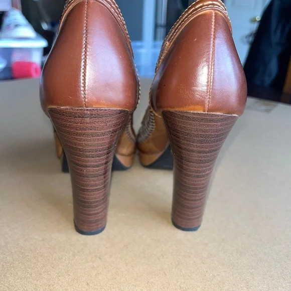 Final Price!!!! Women's Brown Peep Toe Heels by American Eagle - Picture 7 of 9